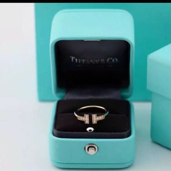 ‌Tiffany T Collection 18K Rose Gold Diamond Ring - Picture 3 of 4